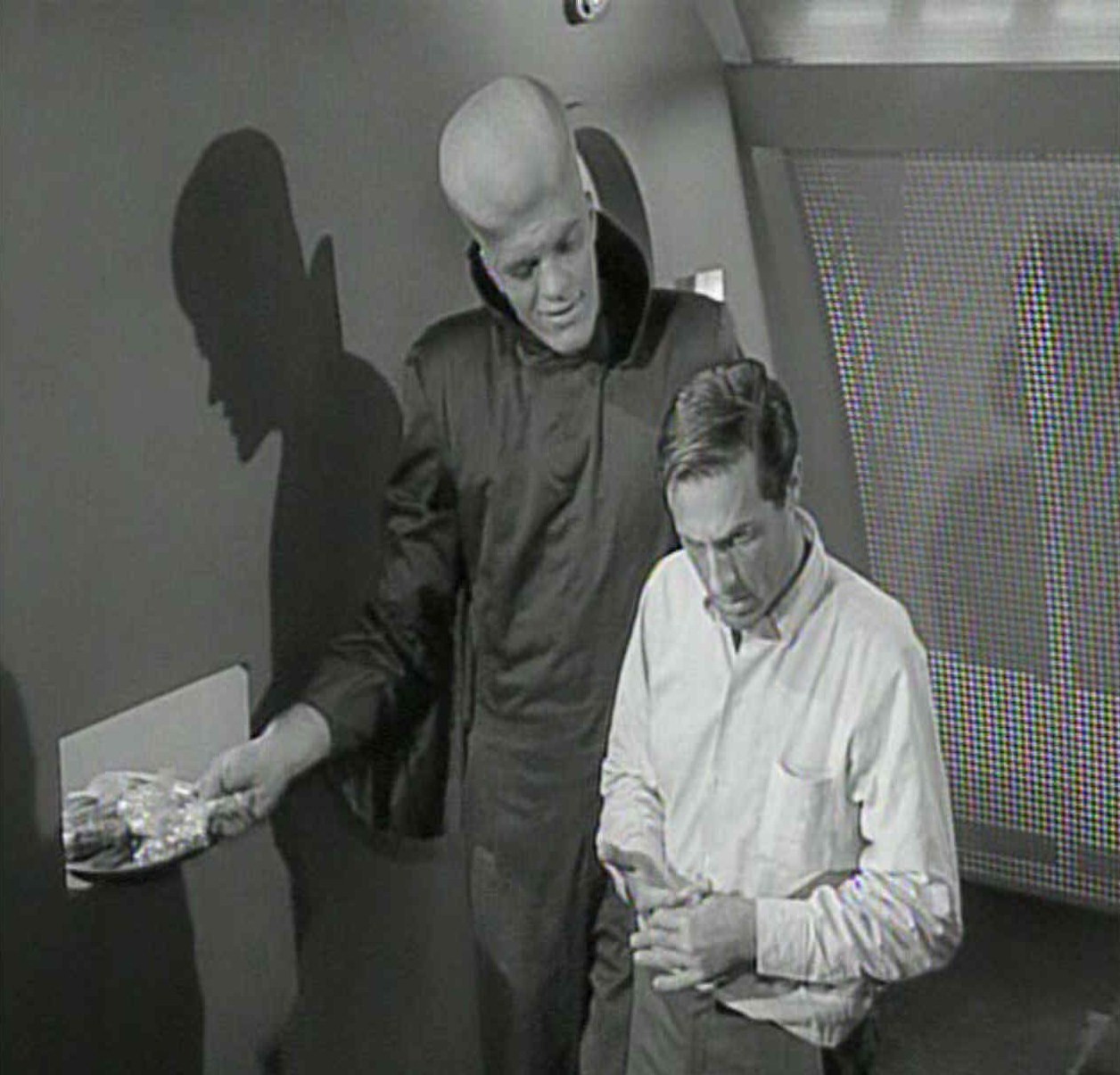 twilight zone episode guy cut fingers