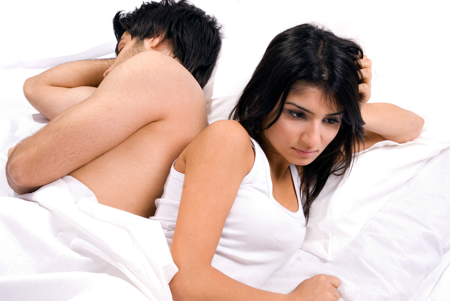 09-unhappy-couple-in-bed-main