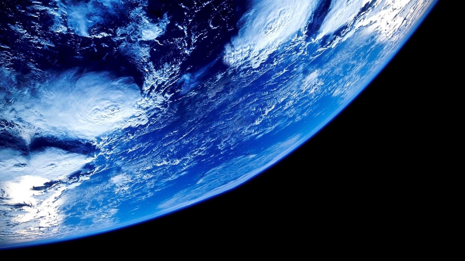 Earth-From-Space_Overview Effect
